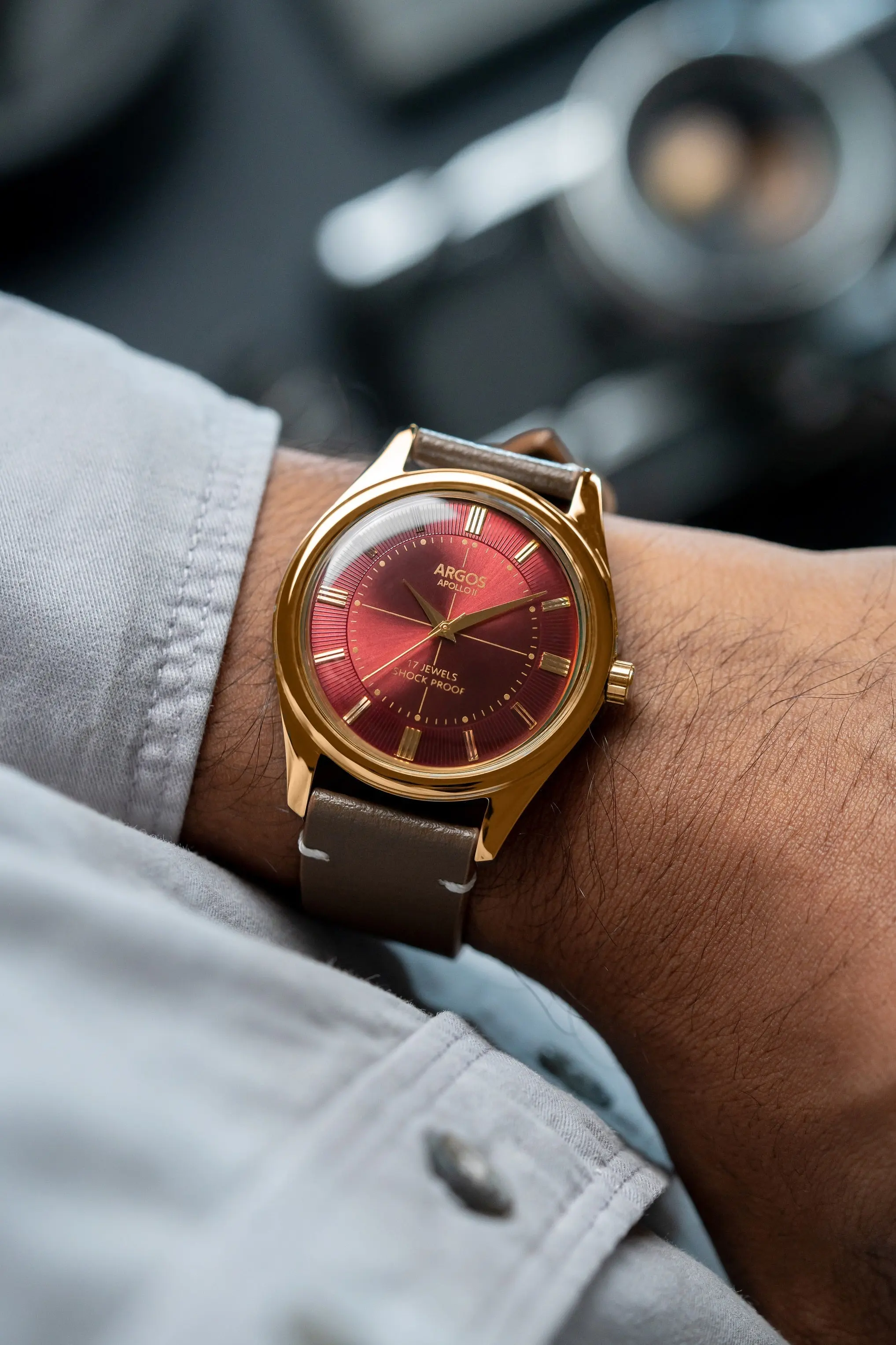 Apollo II - Wine Red Gold - Image 3